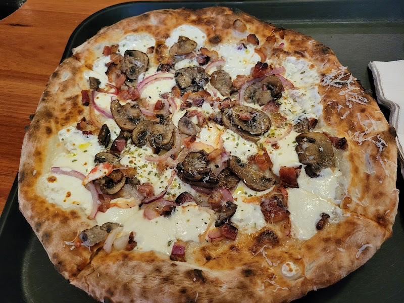 Lala's Neapolitan-ish Pizza