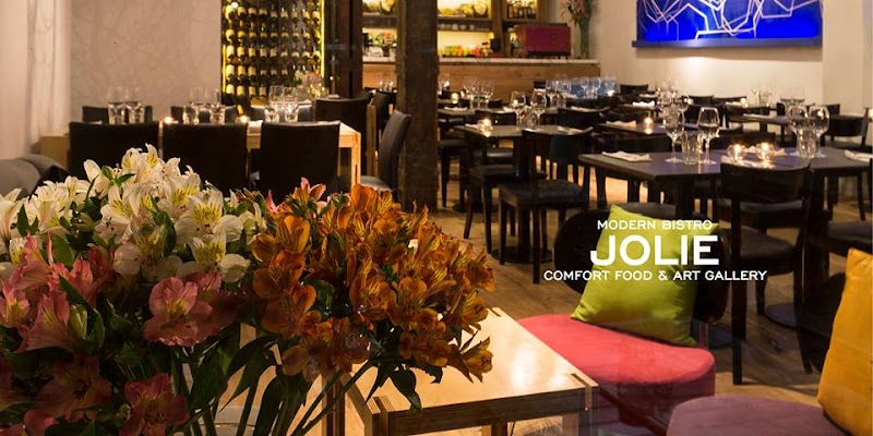 Jolie Bistro