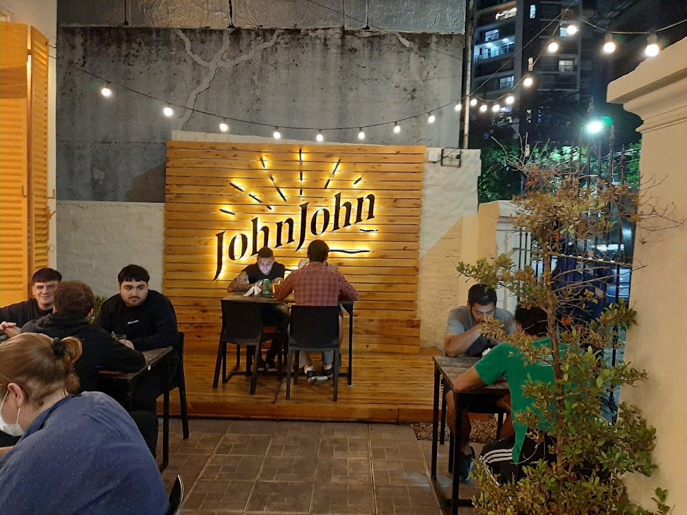 John John Burgers Lomas